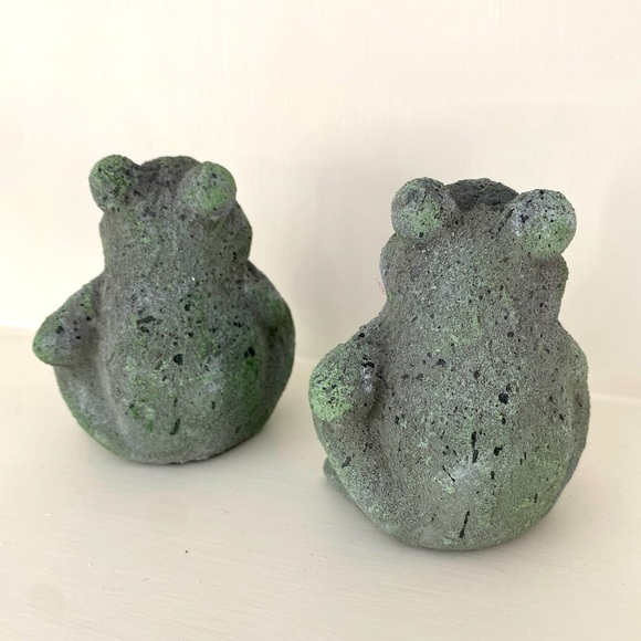 NEW Garden Mini Cement Concrete Frog - Picture 5 of 9